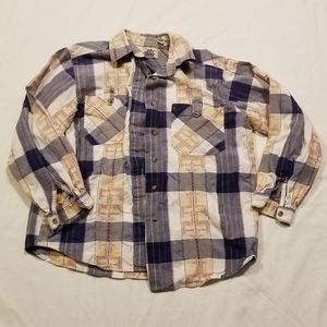Chic schooners plaid button up